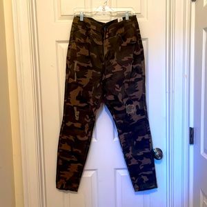 *NWT* FTF Sz. 16 skinny camo jeans